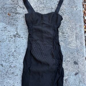 Elegant Black Sleeveless Dress